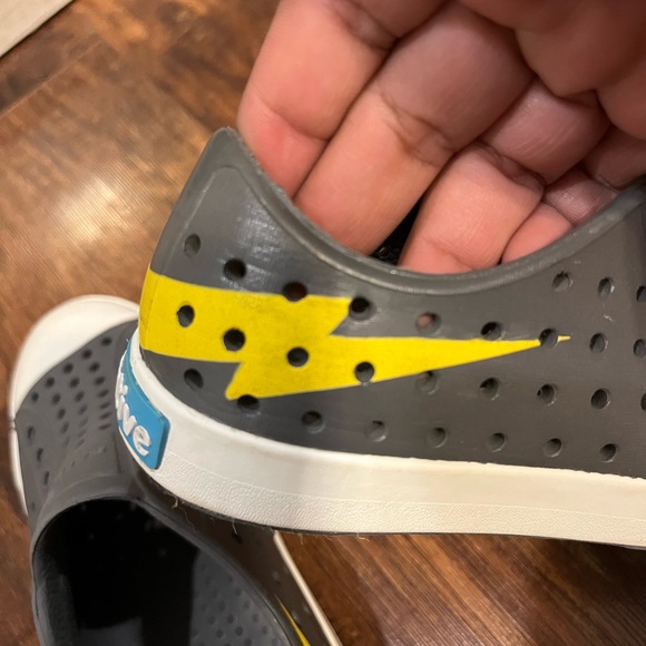 Native Jefferson gray with lightning bolt detail Water Shoes Slip-On - Picture 12 of 13